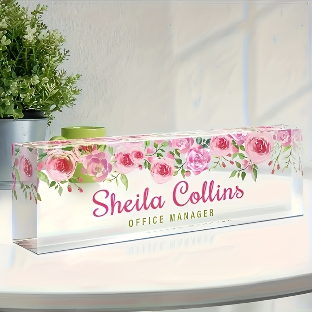 [2D Flat] Minimalist Floral Ac - مراجعة Desk Name Plate وسعره