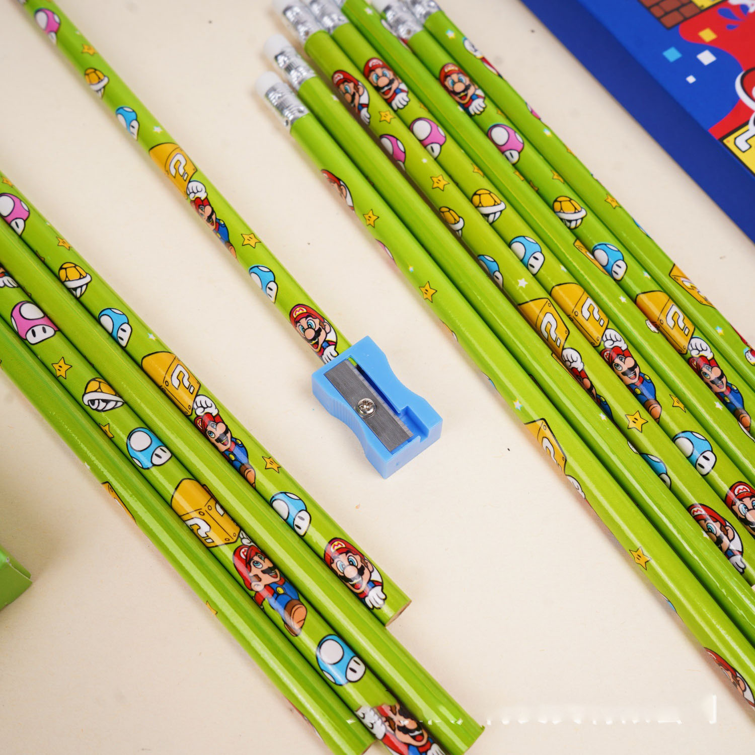 Super Mario element 2B pencil. - مراجعة Stationery Office وسعره