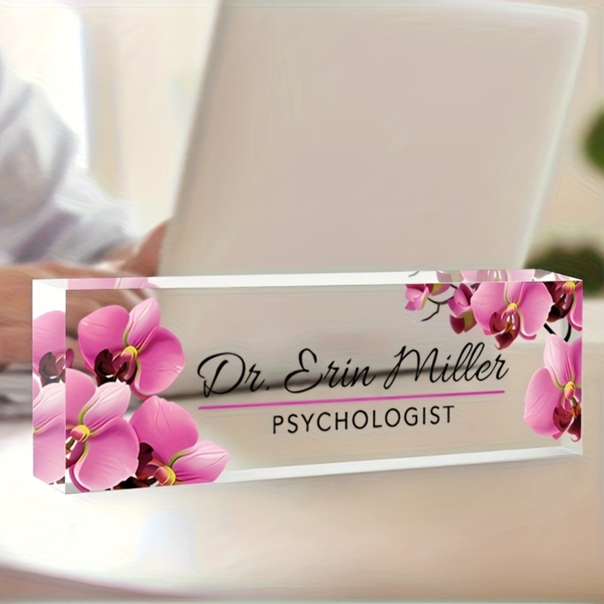 [2D Flat] Pink Floral Custom A - مراجعة Desk Name Plate وسعره