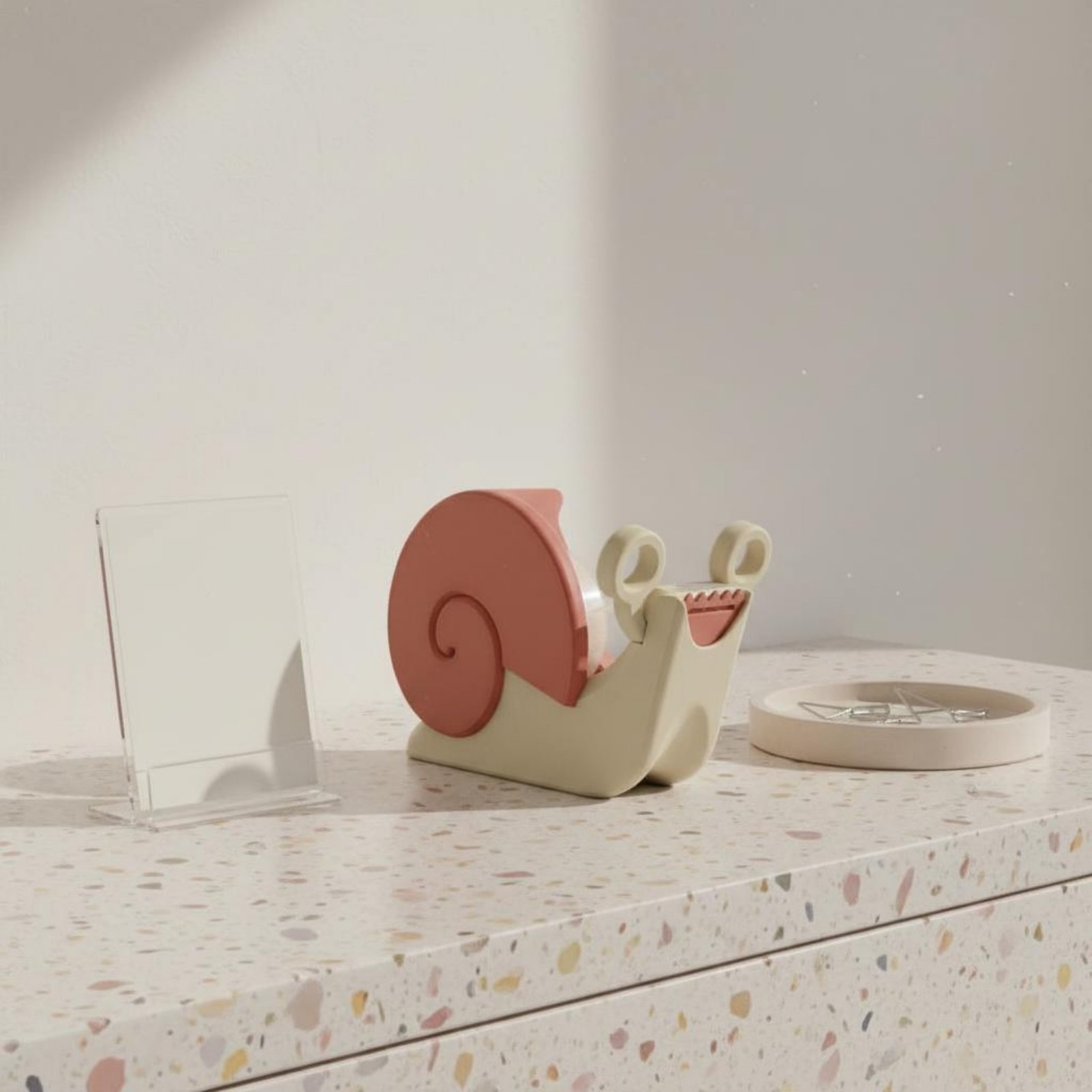 Snail-Shaped Tape Dispenser Pi - مراجعة Stationery Office وسعره