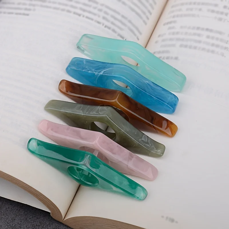 1PC Creative Resin Thumb Book  - مراجعة Ideal Stationery & Office Supply وسعره
