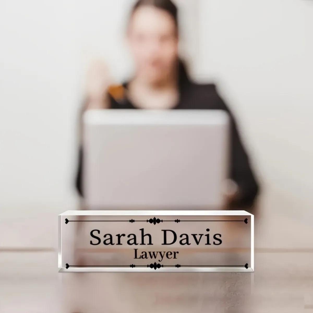 Customized 2D Flat Acrylic Des - مراجعة Desk Name Plate وسعره
