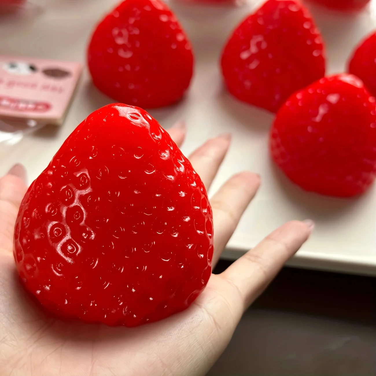 Strawberry Taba Squishy Fidget - مراجعة Stationery Office وسعره