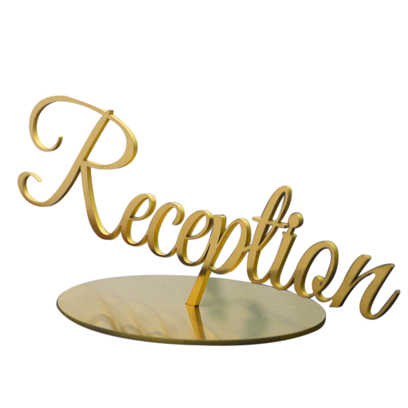 Desktop 3D Lettering Logo Stan - مراجعة Desk Name Plate وسعره